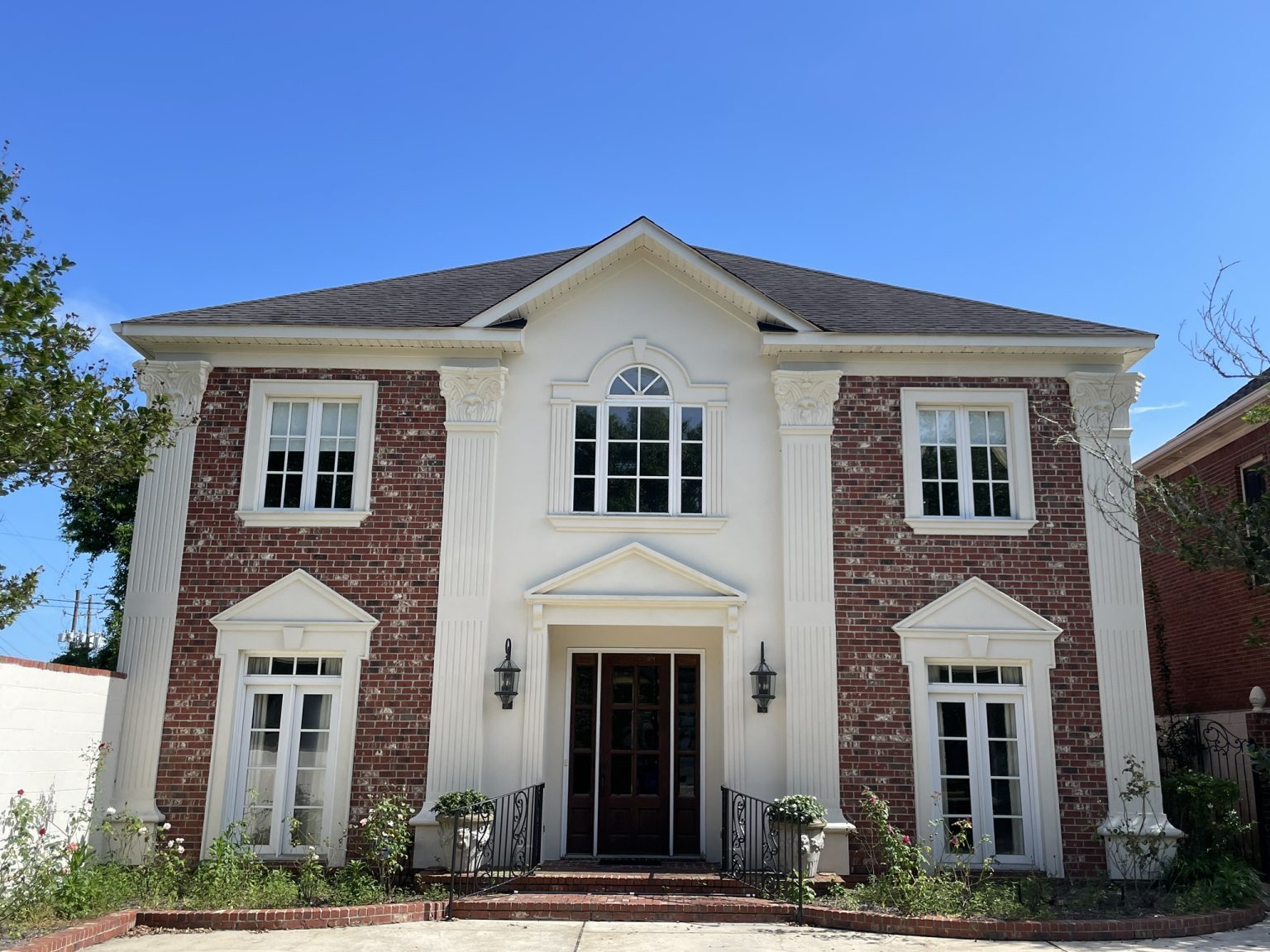 Completed roof replacement by Ridgeline Construction serving the Alabama Gulf Coast